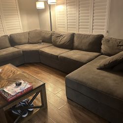 Large Grey Sectional for sale ASAP  148x84 