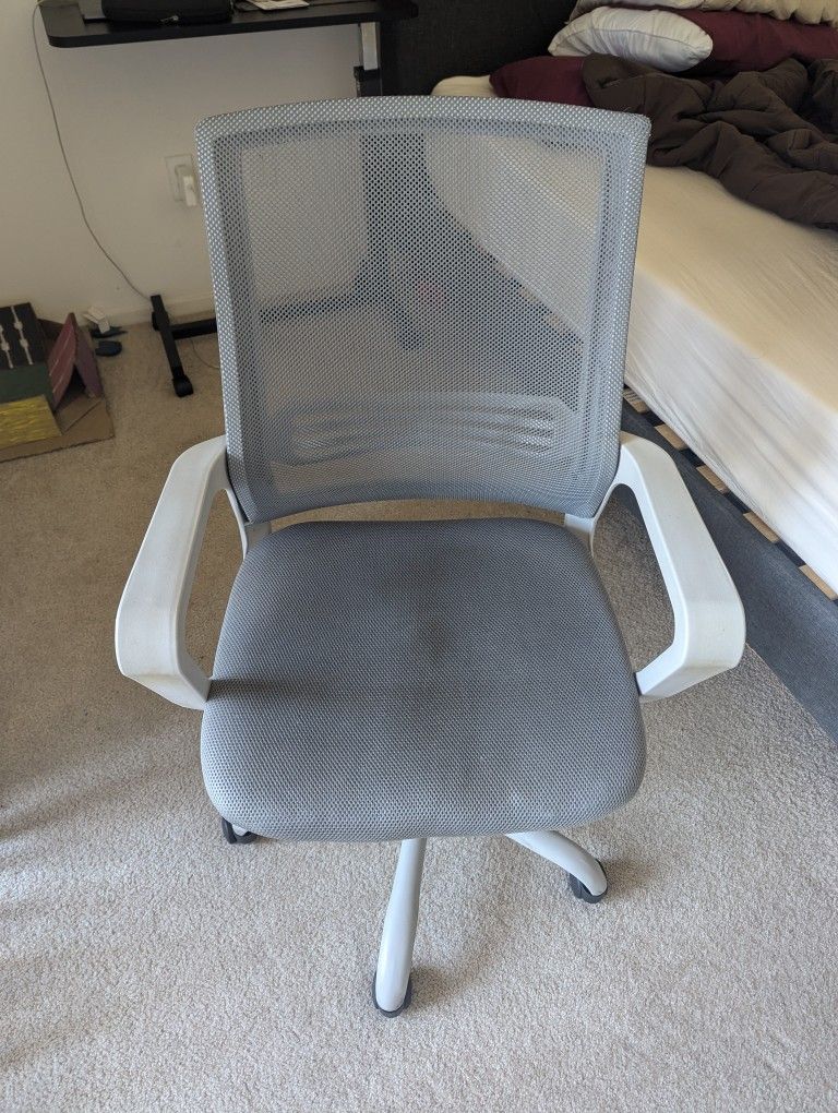Extremely Comfortable Desk Chair