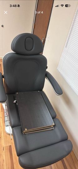 Silverfox  fully electric medical spa procedure chair