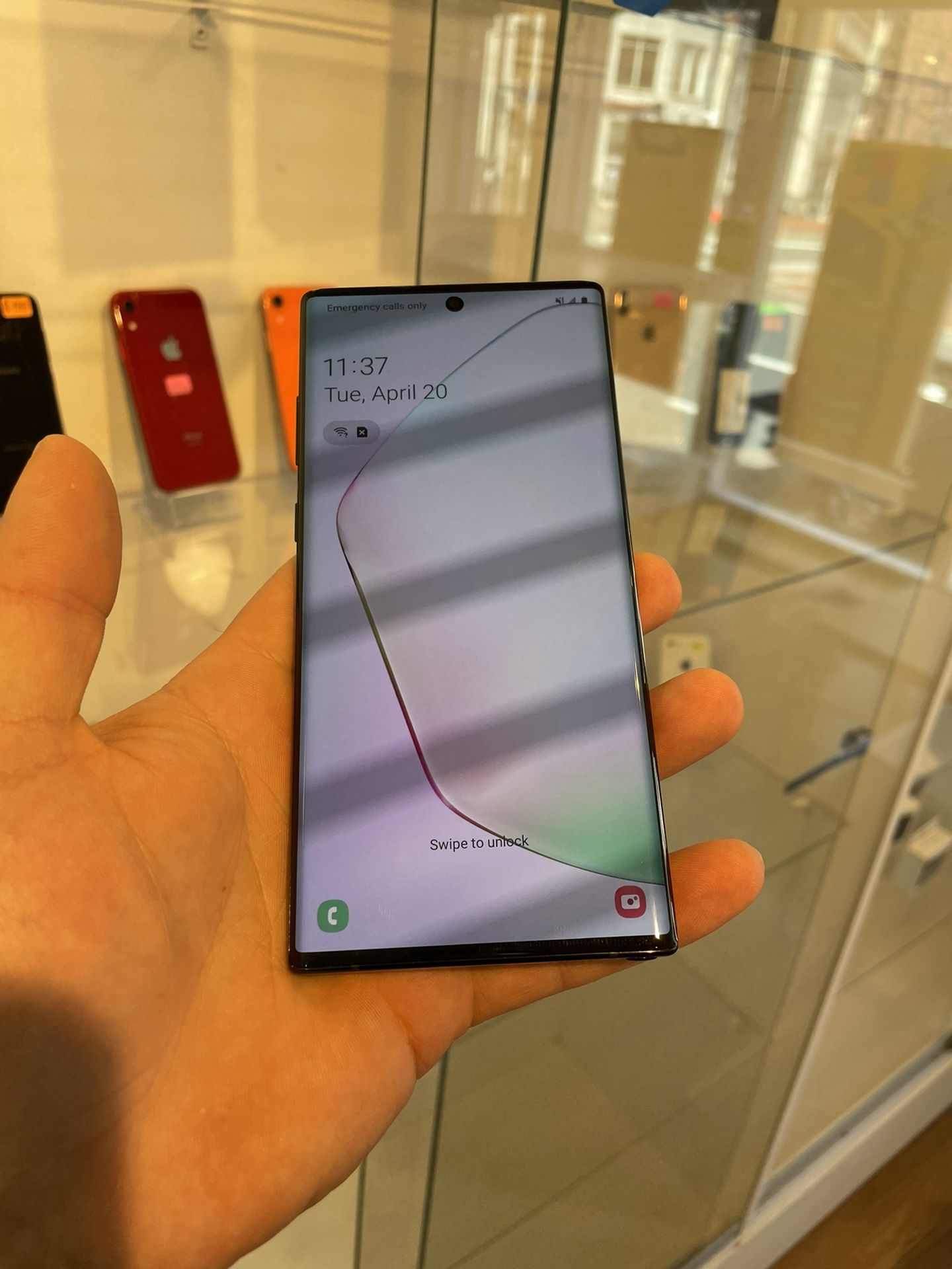 Galaxy Note 10 Plus . Unlocked Excellent Condition (Financing Available )