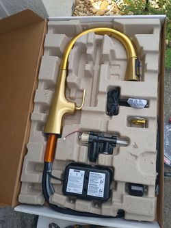 Kohler Touchless Pull-Down Kitchen Faucet Gold