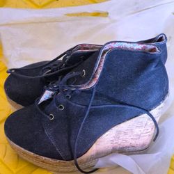 Call it Spring Bla Wedge Heel Platform Size 6.5  0503