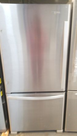 Refrigerator Stainless Bottom Freezer Whirlpool 30"W