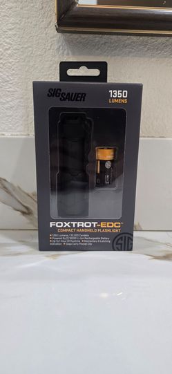 Sig sauer foxtrot edc flashlight