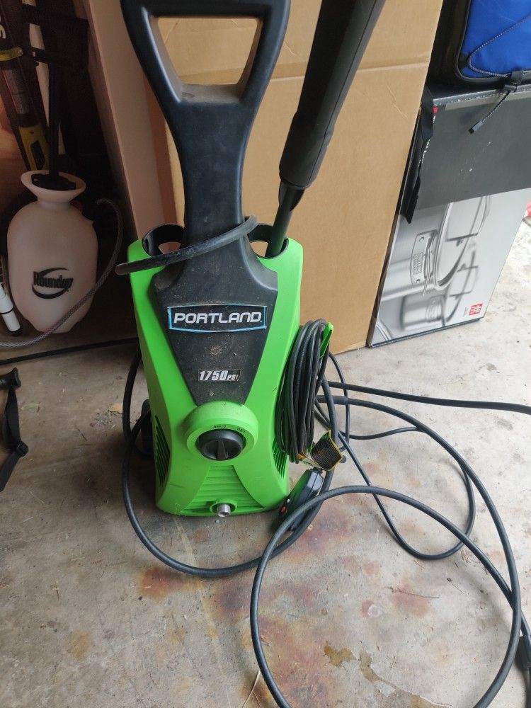 Portland 1750 PSI Pressure Washer for Sale in Federal Way, WA OfferUp