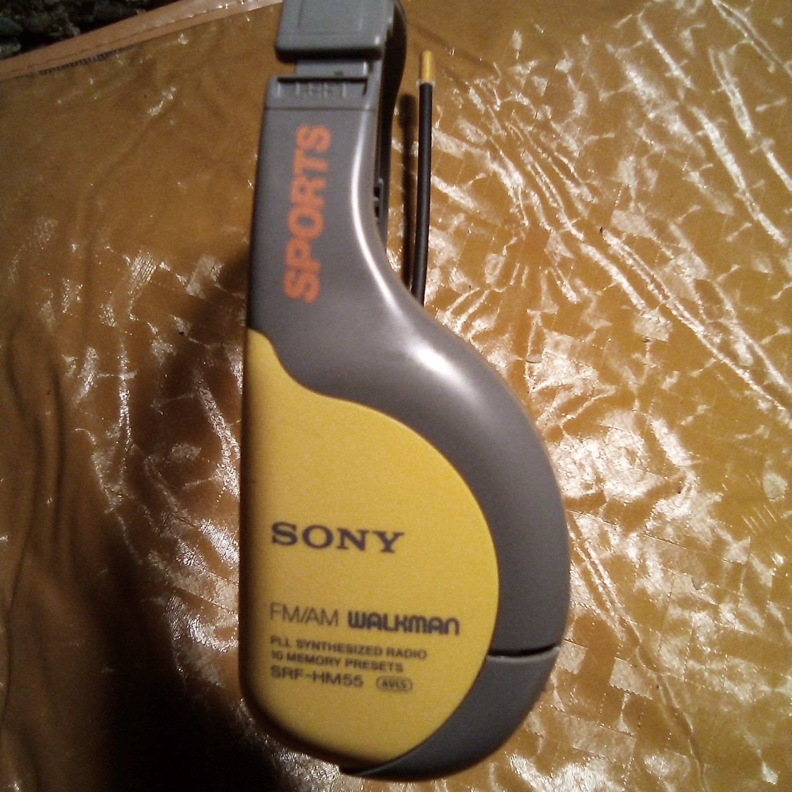 Vintage Sony Sport FM/AM Walkman. Model# SRF-HM55