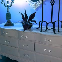 Dresser /Night Table /mirror 