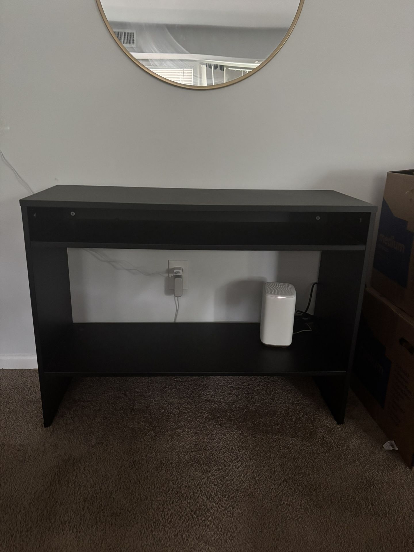 Black Console Table – Simple, Sleek Design