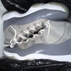 Jordan 11 Size 10 “Cool Grey”