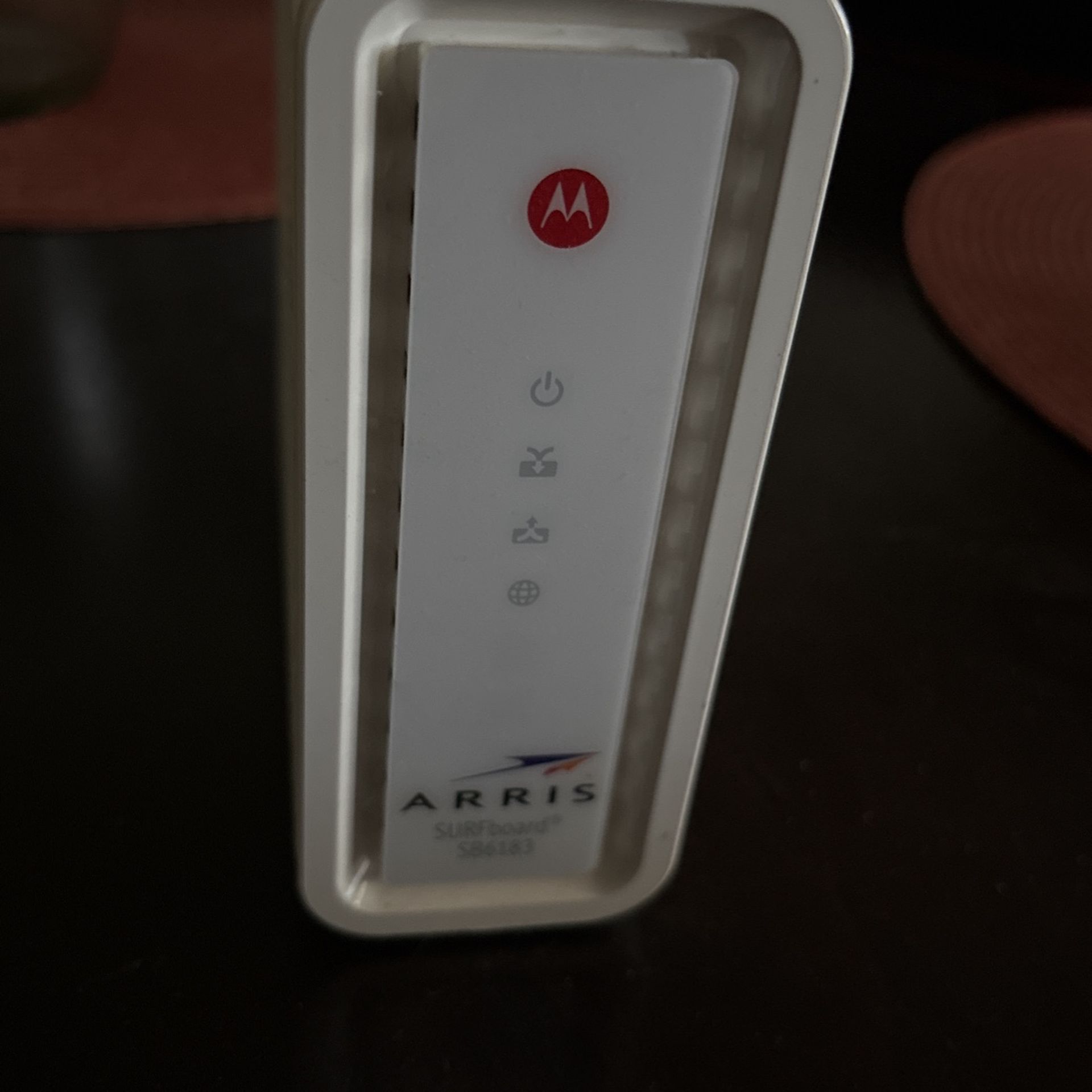 Arris SURFboard SB6183 Internet Modem