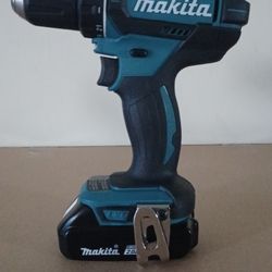 MAKITA 18 VOLT DRIVER DRILL