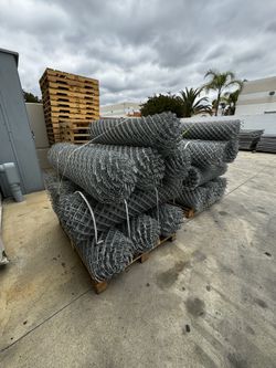 Chainlink Fence Rolls 4ft x 50ft Brand new 2” 1/4 Diamond Mesh Made In US