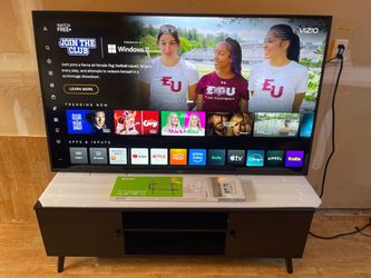 65” VIZIO 4K SMART UHD LED TV + 32” VIZIO SMART LED TV + 2 BRAND NEW WALL MOUNTS + BRAND NEW LED LIGHTS