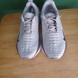 Nike ReactX Infinity Run 4