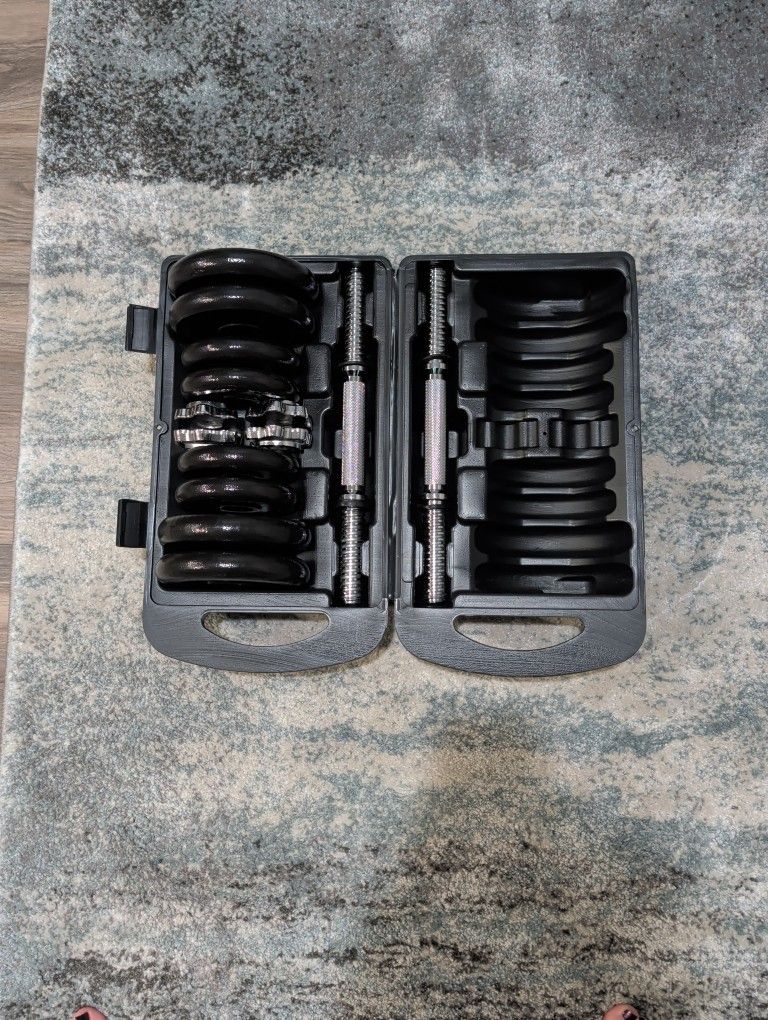 Adjustable Dumbbell Set