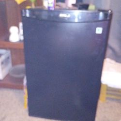 Mini Refrigerator 