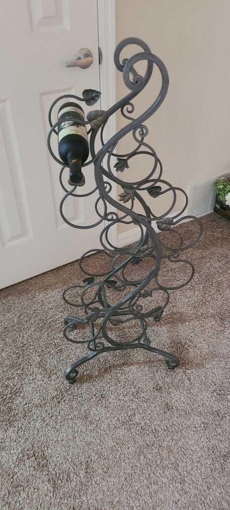 wrought iron Wine Rack 12 Bottle Free Standing Victorian scroll copper tone leaf