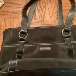Nine West Pocket Book