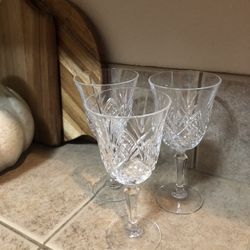 Cristal vine glasses 