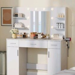 White Vanity Desk