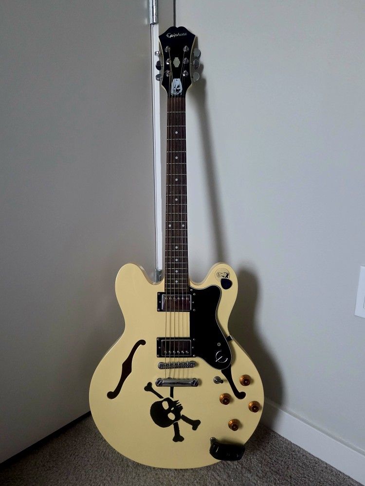 Rare Limited Edition Epiphone Dot ES 335 Guitar
