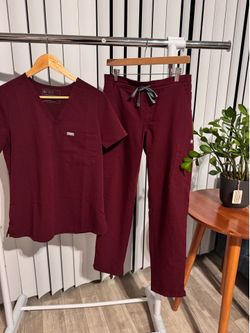 Figs scrubs- small