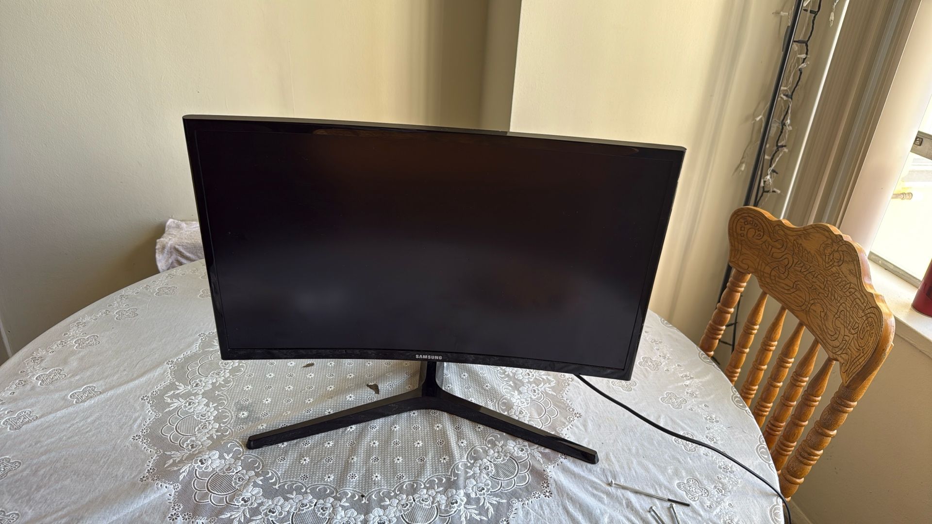 Samsung 24” Curved Gaming Monitor