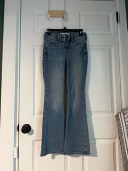 Hollister Flare 000