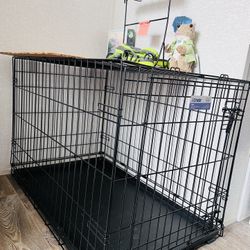 Dog/pet Crate-almost New!