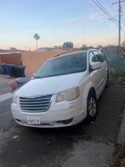 2009 crasler town country touring placas al corriente jun 2026 titulo linpio 202 mollas no tiene problemas mecanicos no