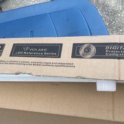 Wall Mounted Manual Screen