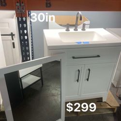 30in Bathroom Vanity With Top, Faucet And Mirror