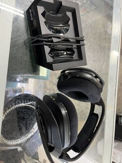 ASTRO A50 Gen 4 Xbox PlayStation PC Premium Gaming Headset With DOCK OEM Used