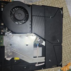 Buying broken and working ps4's and ps5's