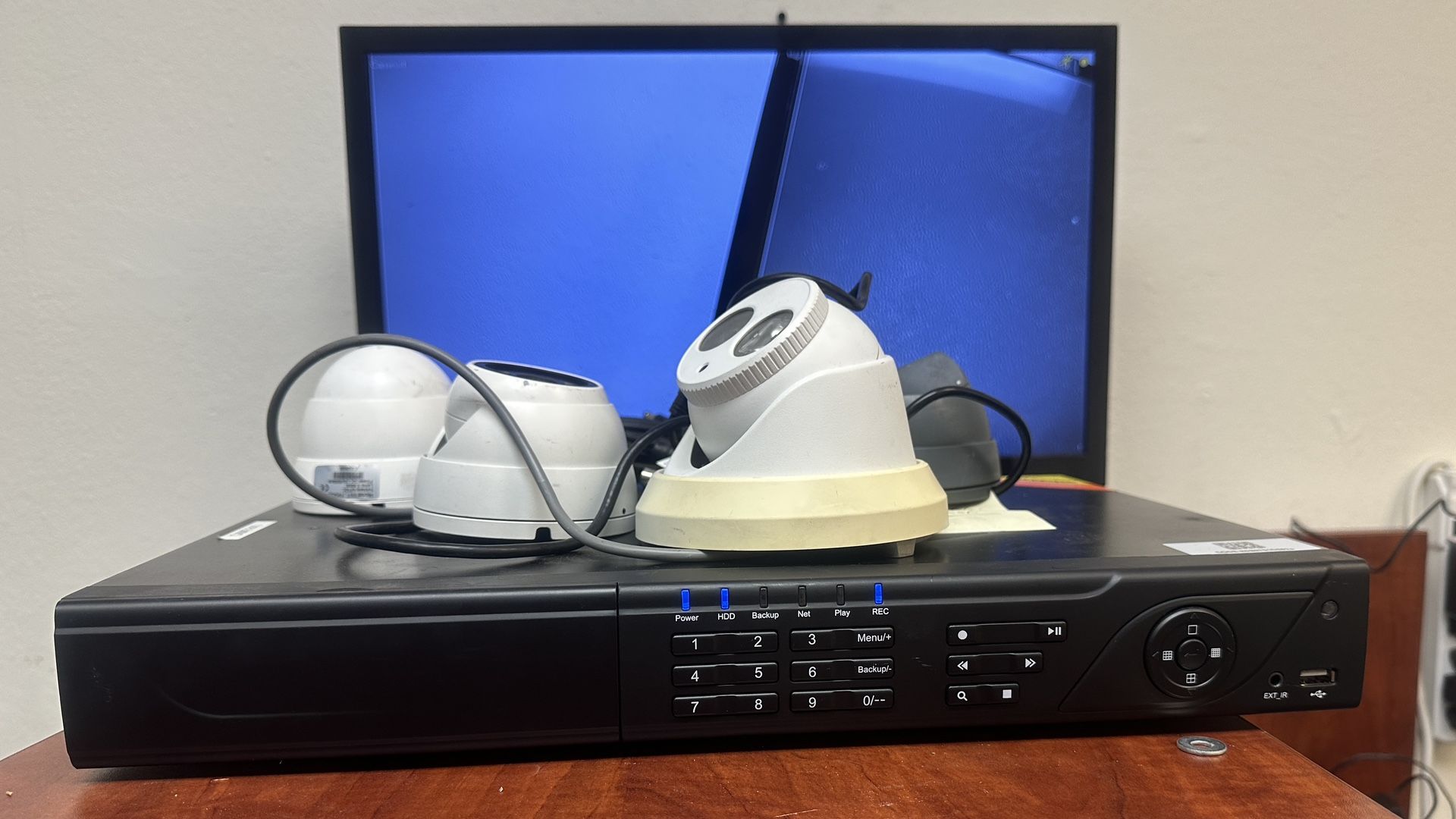 16 ch HD DVR W/4TB hard drive & 4 x HD Cameras