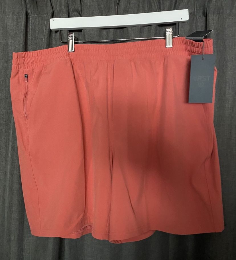 VRST Men's XXL Rouge Shorts 7"