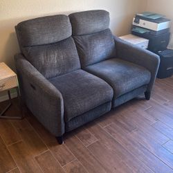 2 Person Loveseat Electric Recliner 