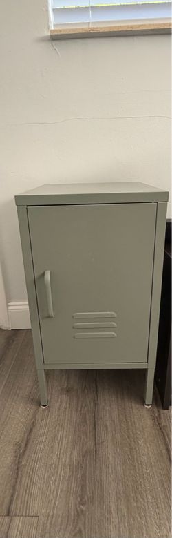 LOCKER CABINENT