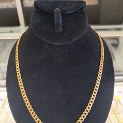 14k solid gold Cuban link necklace 31.3 grams 20 Long layaway available 10% dwon if you interested please make sure you ask for Maribel thank you