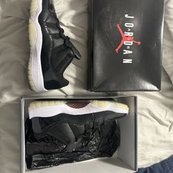 Air Jordan Retro 11 Low Size 11.5