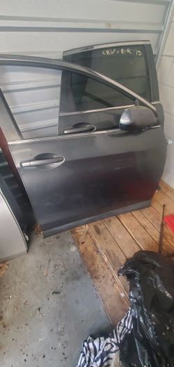 2 Passenger Side Doors 2015 Honda CRV Available