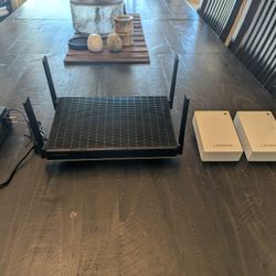 Linksys MR9600 Wireless Router with Range Extender Nodes