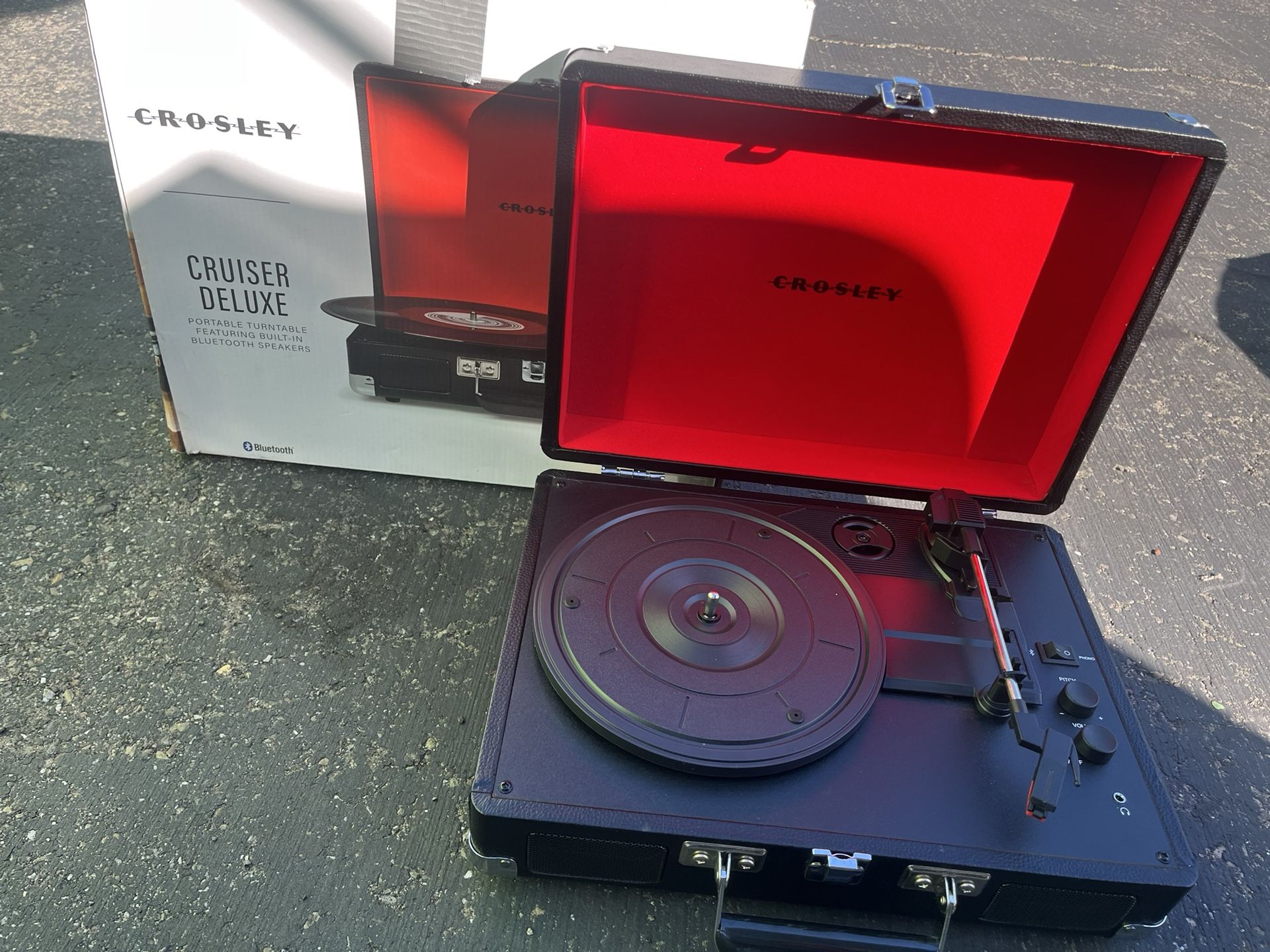 Crosley Cruiser Deluxe Portable Turntable