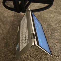 Touchscreen HP Chromebook X360 . 14 Inch
