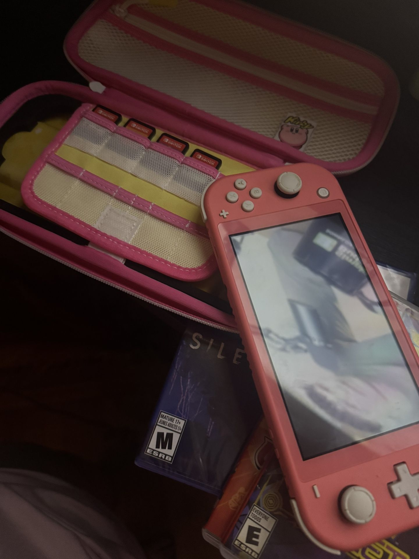 Nintendo Switch Lite With 4 Games And Case