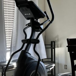 Sole E25 Elliptical – Like New! 
