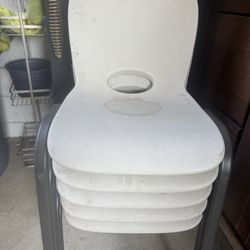 5 stackable kids chairs
