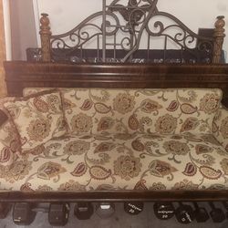 Antique Late Victorian Rosewood Settee / Sofa – Horsehair Stuffing
