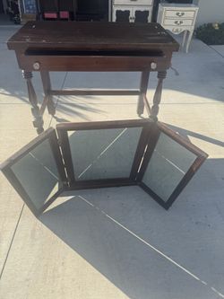 Antique 3 way Macky Furn. Vanity H31x 36x20