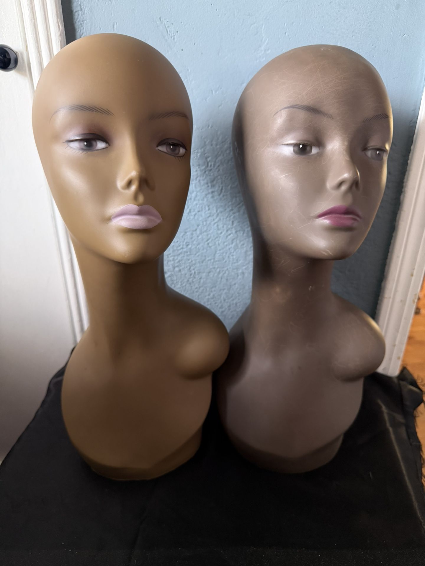 2 Mannequins Head Plastic Displays.  No Brand